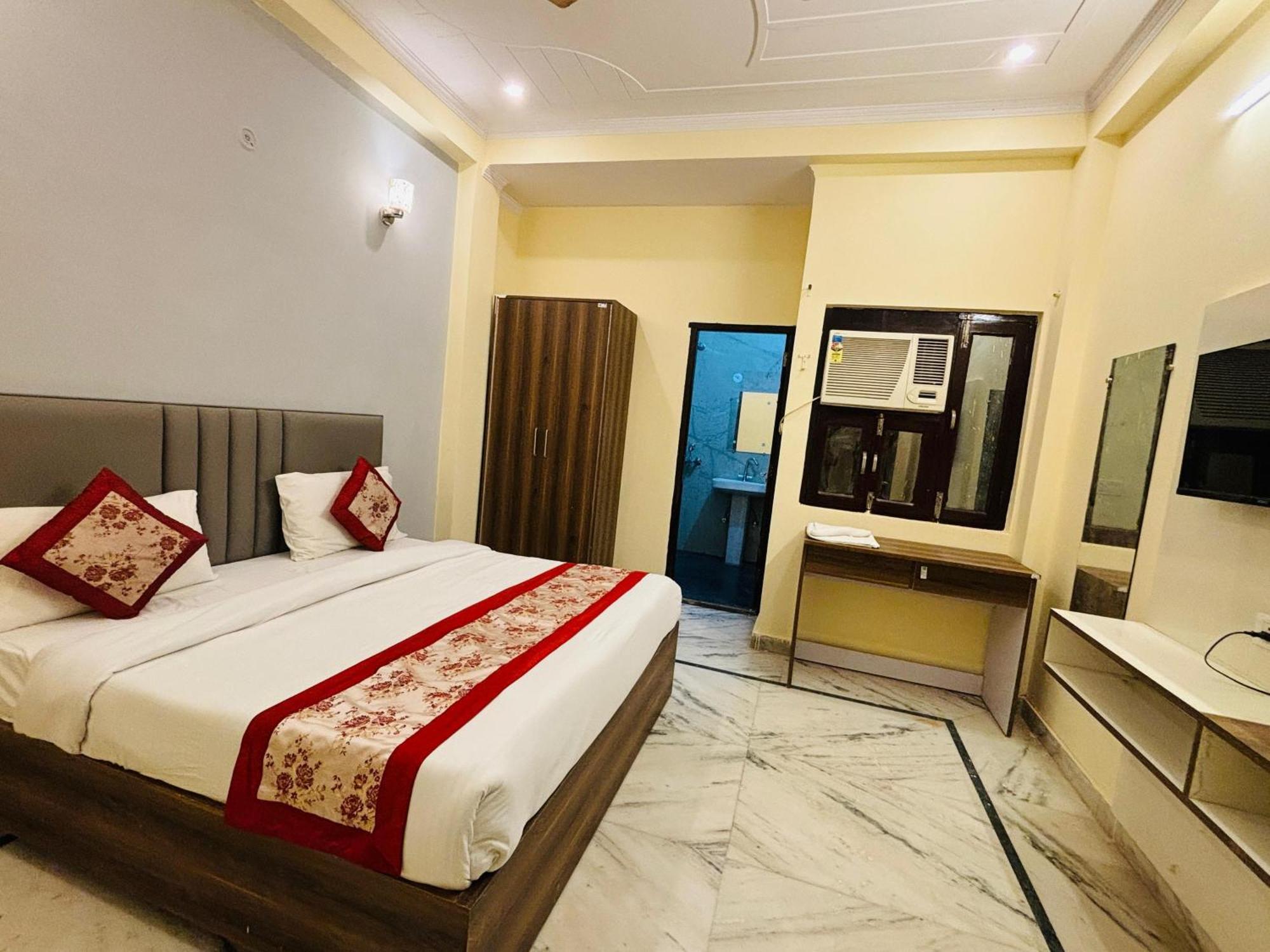 Hotel Vegas Corporate Suites Noida Buitenkant foto