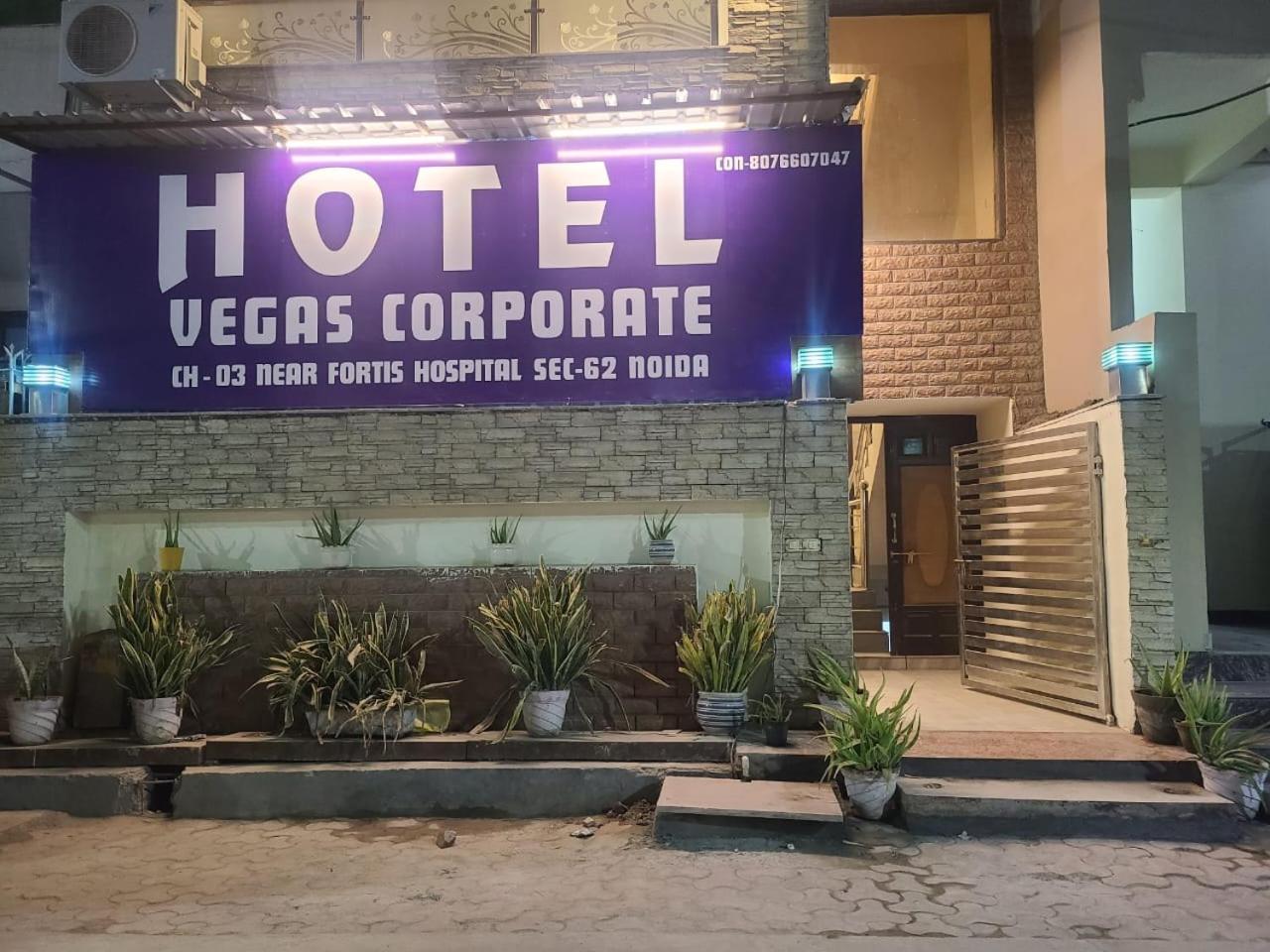 Hotel Vegas Corporate Suites Noida Buitenkant foto