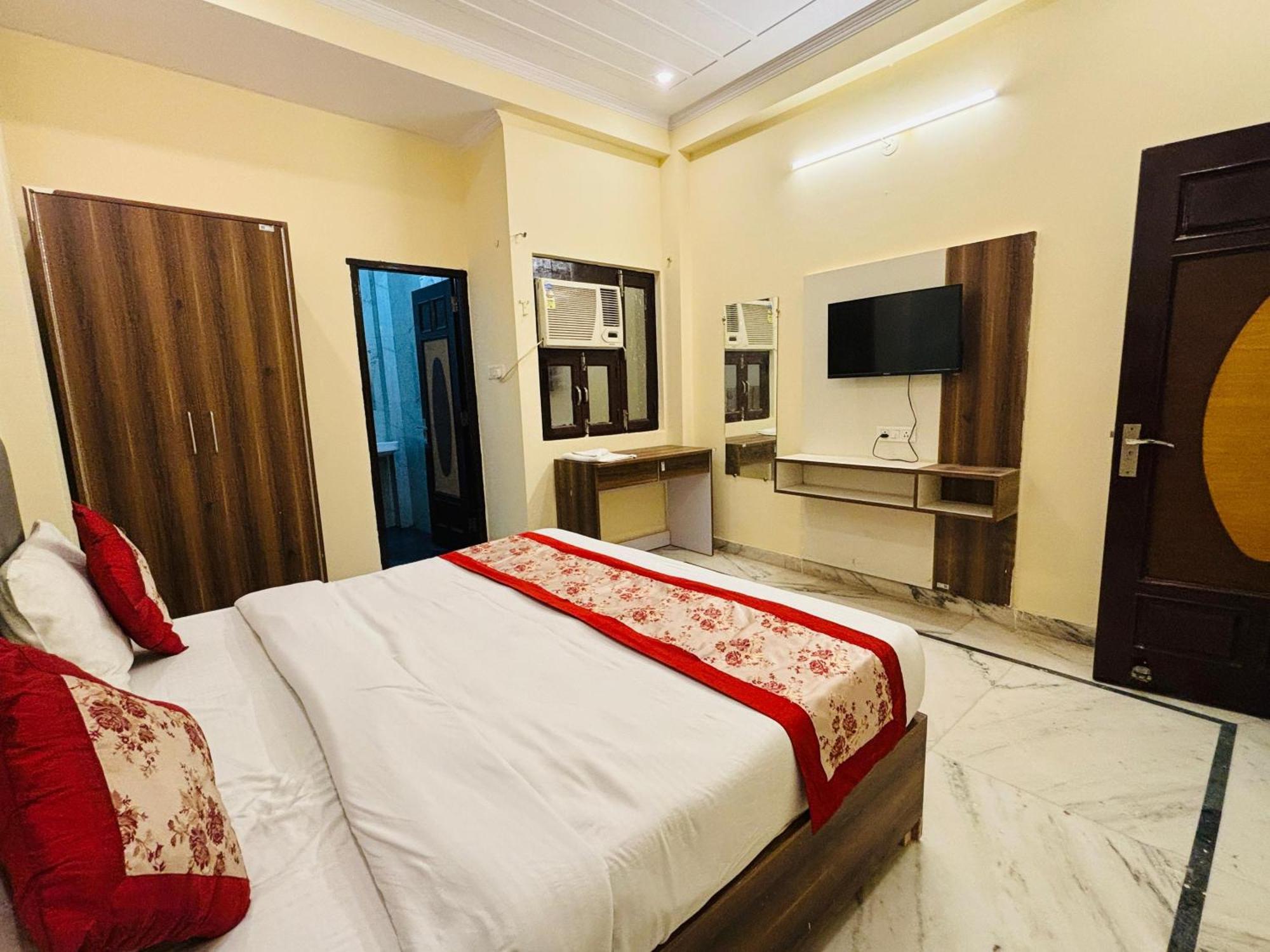Hotel Vegas Corporate Suites Noida Buitenkant foto